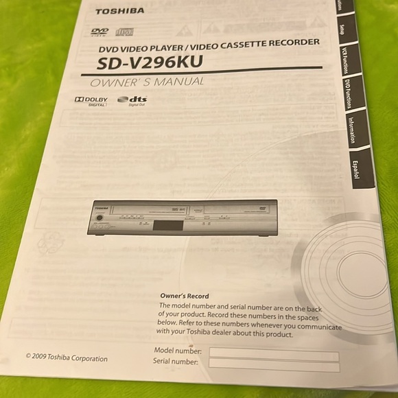 Toshiba dvd/vcr player new condition - Picture 3 of 7